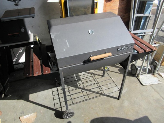 Red River Barbeque - Like New with Cover - will not ship - con 317