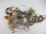 Assorted Tangled Piece Jewelry - con 668