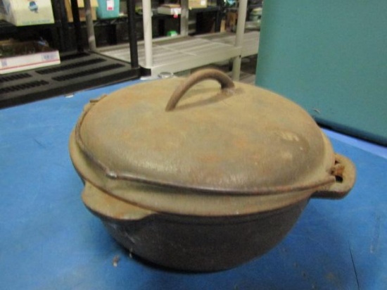 Vintage Cast-Iron Dutch Oven - will not ship - con 119