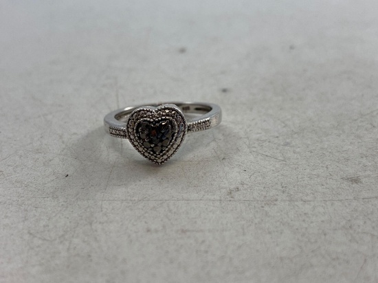.925 Silver Ring - Approx Size 6 - con 668