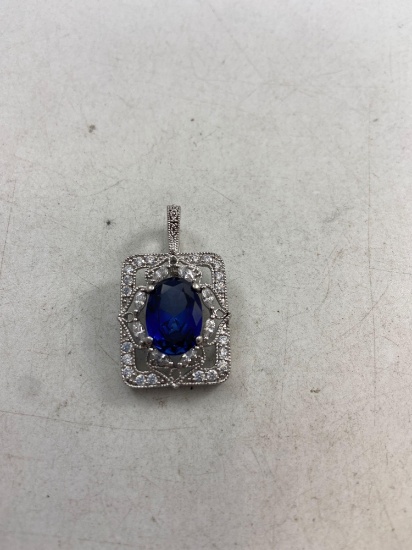 .925 Silver and Stone Pendant - con 668