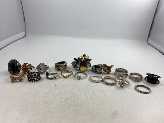Assorted Rings - con 668