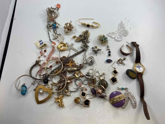 Assorted Piece Jewelry - con 668