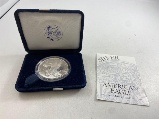 2003 American Silver Eagle 1oz .999 Fine Silver With Case and COA - con 313
