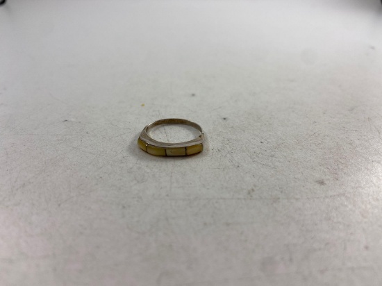 Vintage Unmarked Sterling Silver Opal Ring - Size 4.5-5 - con 3