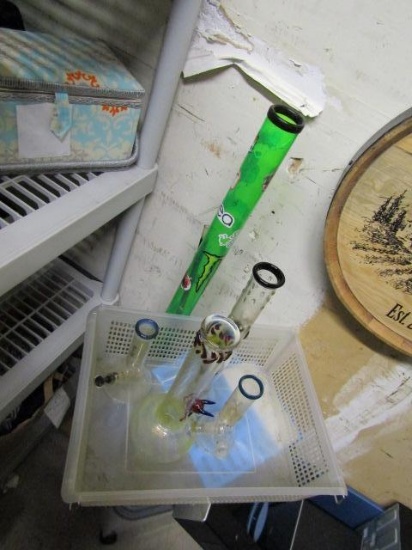 Four Glass Water Pipes, and Plastic 4ft Water Pipe - will not ship -con 868
