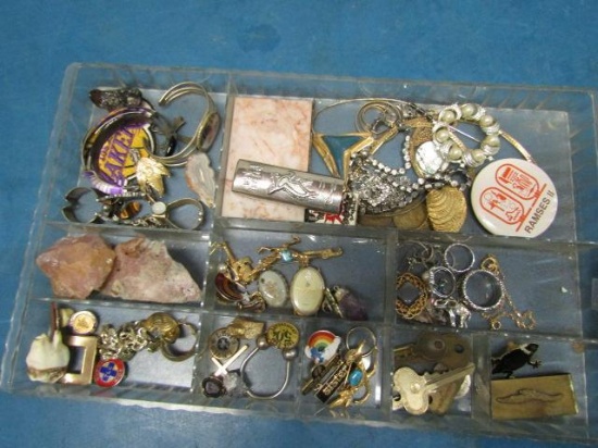 Assorted Jewelry and More - con 687