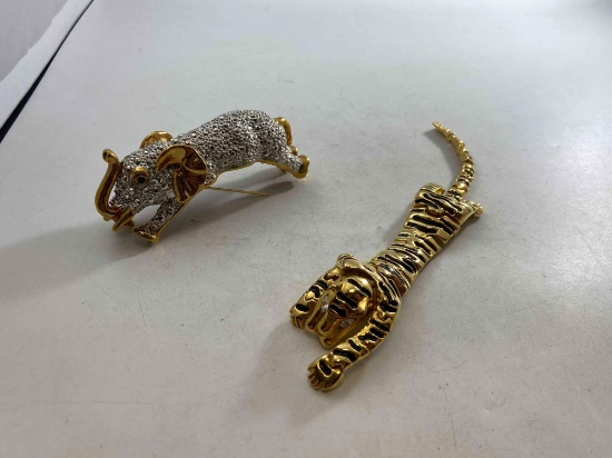 Two Shoulder Pins - Moving Joints - Tiger and Elephant - con 915