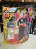 Nascar Dale Jarrett Figure, Helmet, Hat, Trophy and Collector Card - con 686