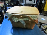 Longaberger Picnic Basket _ Not shipped _ con 1121