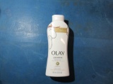 New Olay Body Wash Coconut Oil 22 FL - Con 1093