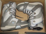 Snow Board Boots - DC Phase Women's Size 8 - Gray/Blue Great condition- Worn Once - con 875