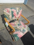 Rocking Vintage Chair - Will NOT Ship - con 60