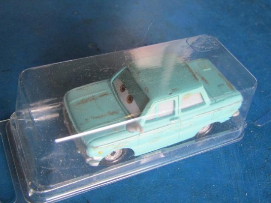 Mattle DIsneyh Pixar Cars - Petrov, Trunkov Die-cast -- 1321 EAA - con 991