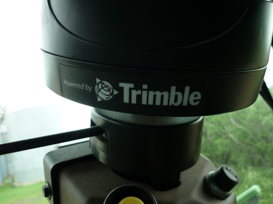 Case IH FM750 Trimble Guidance
