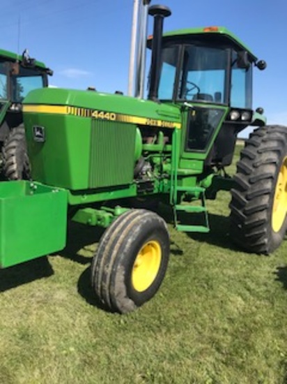 John Deere 4440 Tractor