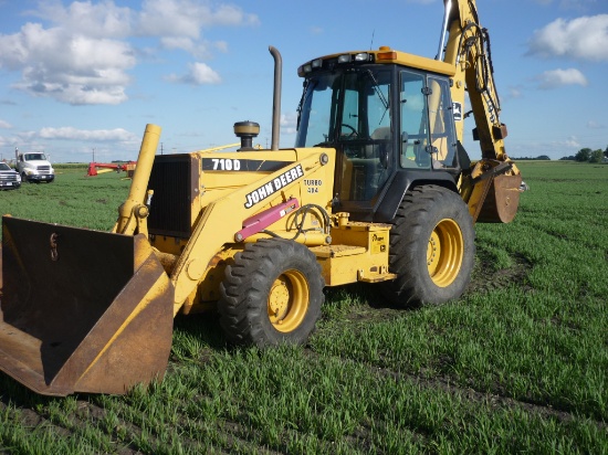 John Deere 710 D Backhoe