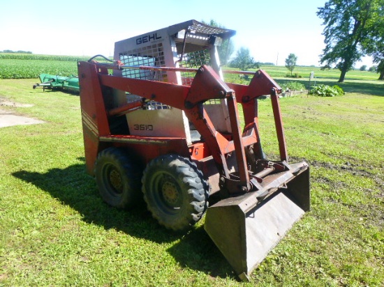 1983 Gehl 3510 Skidloader