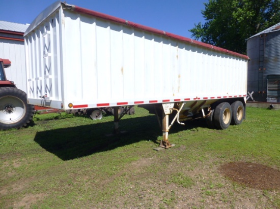 1989 Hart 26' Trailer