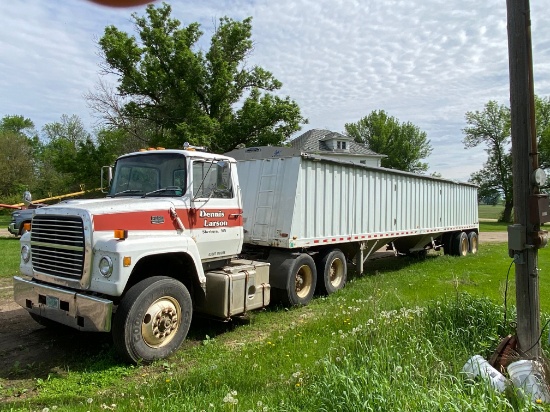 1986 Ford L9000 Day Cab
