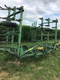 John Deere 1100 26' 3 pt Field Cultivator