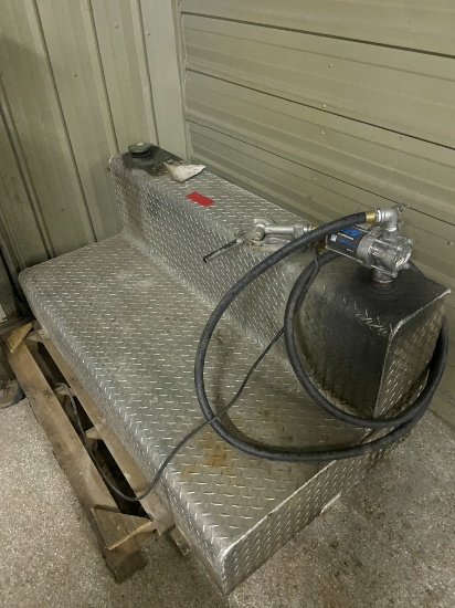 100 gal aluminum pickup tank with new pump