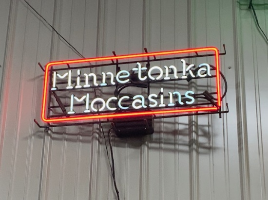 Minnetonka Moccasins 34 x 15 Sign