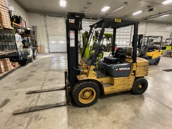 Caterpillar GP30LP Forklift