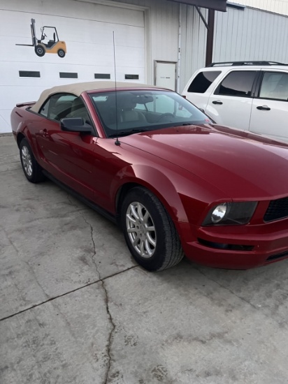 2008 Ford Mustang Convertible