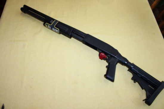 Mossberg 12ga pump, 20 inch Improved Cyl, 2-3/4 & 3" shells, Pistol Grip, Collapsible stock