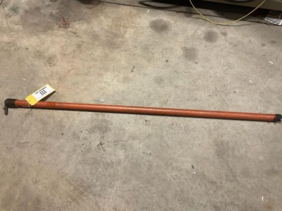 Disconnect pole