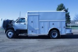 Service body truck