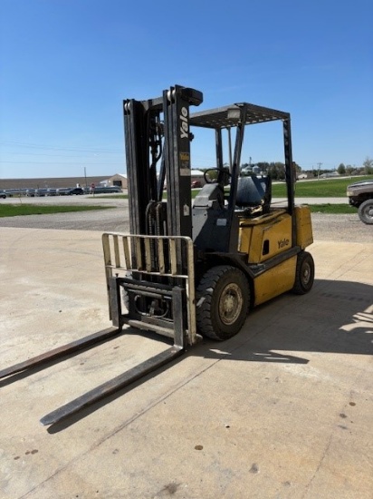 Forklift