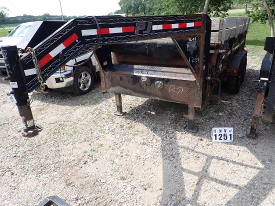 PJ dump trailer severe rusting throughout the