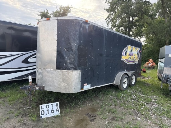 Enclosed utility trailer