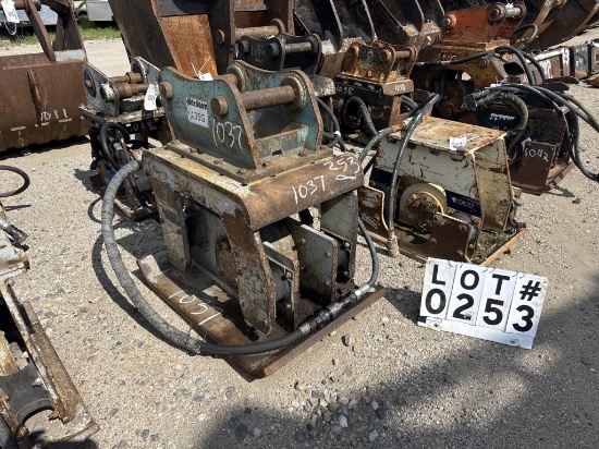 Plate compactor