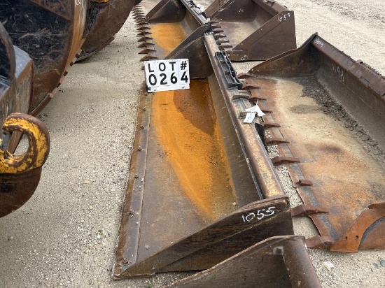 Skid loader bucket