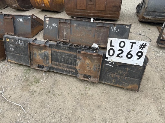Skid loader bucket