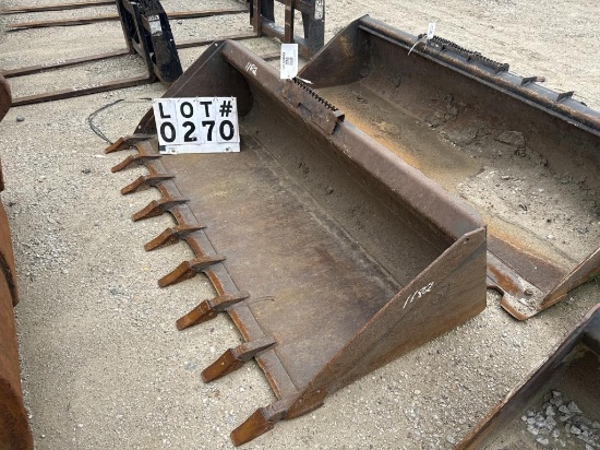 Skid loader bucket