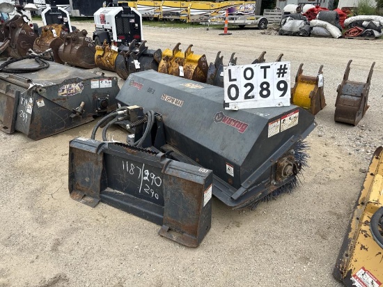 Hydraulic broom