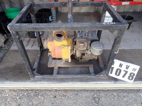 Self priming Centrifugal pump, model P654.