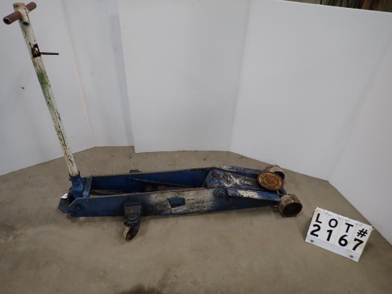 Hydraulic floor jack