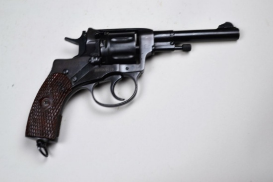 Russian Nagant M1895 Revolver*