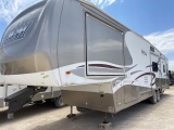 2005 Forest River Cardinal 5th Wheel RV VIN: 4X4FCAN2X5G086606 3 Slides Loc