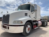 2011 Mack Cxu613 VIN: 1m1aw09y6bm016713 Odometer States: 67500 Color: White