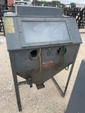 Tools Trinco dry blast station. Contains all components except compressor 7