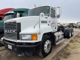1999 Mack Ch613 VIN: 1M1AA18Y5XW115024 Odometer States: UNKNOWS Color: Whit