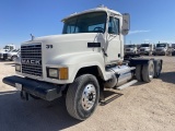 2003 Mack CH613 VIN: 1M1AA18Y73W149623 Odometer States: 762794 Color: White
