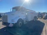 1998 Kenworth T800 VIN: 1NKDL99X4WR789656 Odometer States: 599,879 Color: W