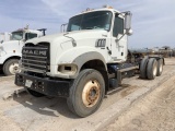 (39400) 2012 Mack GU713 VIN: 1M1AX04Y4CM012651 Color: White, Transmission: